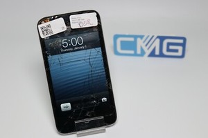 Apple iPod touch 4.Generation 4G 8GB (Displayschaden, sonst ok , siehe Fotos) 58