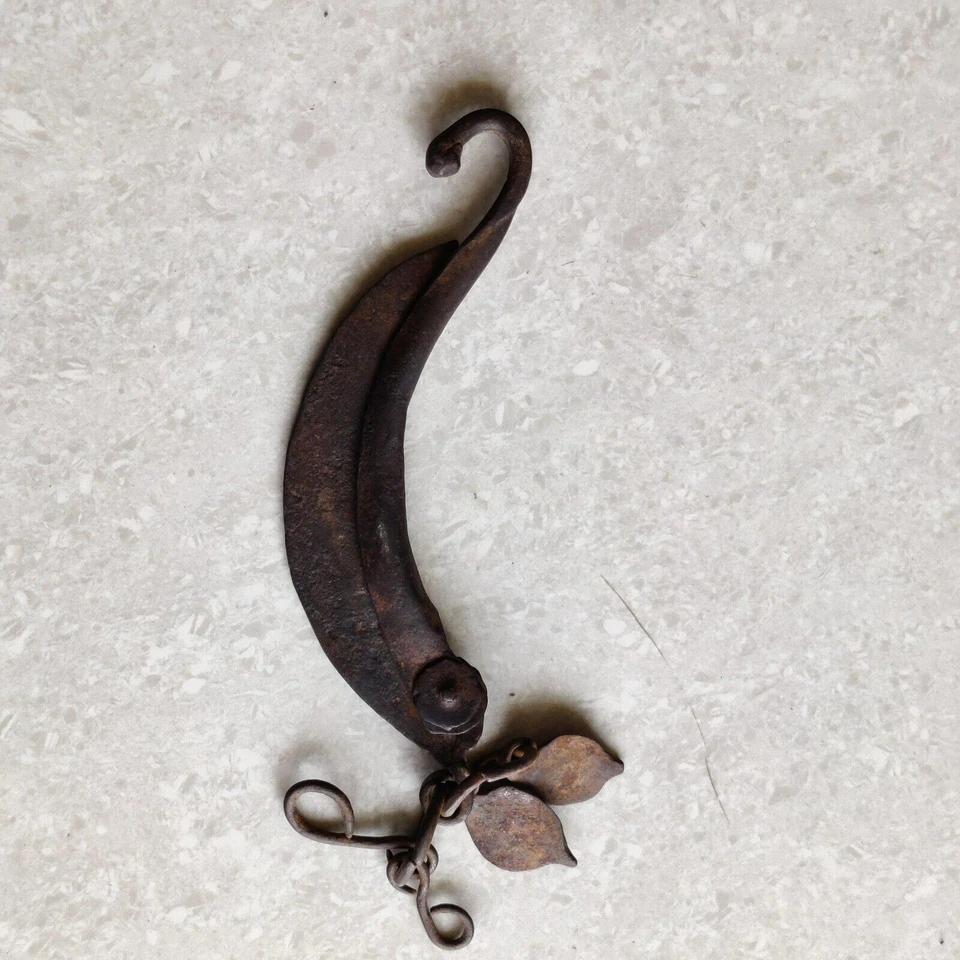 18c Antique Fire Striker With Knife Folding Unique Iron Hand Carved Rare I741 - Image 3 of 4