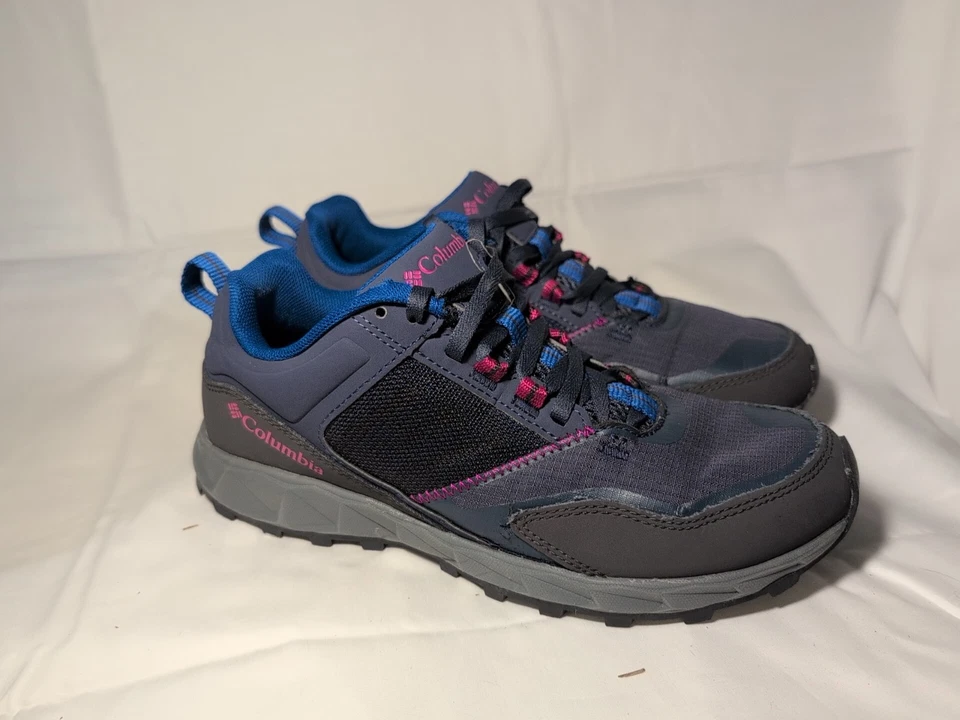 Columbia Women's Flow District Sneakers Size 7 1/2 Pre Owned - Image 2 of 4
