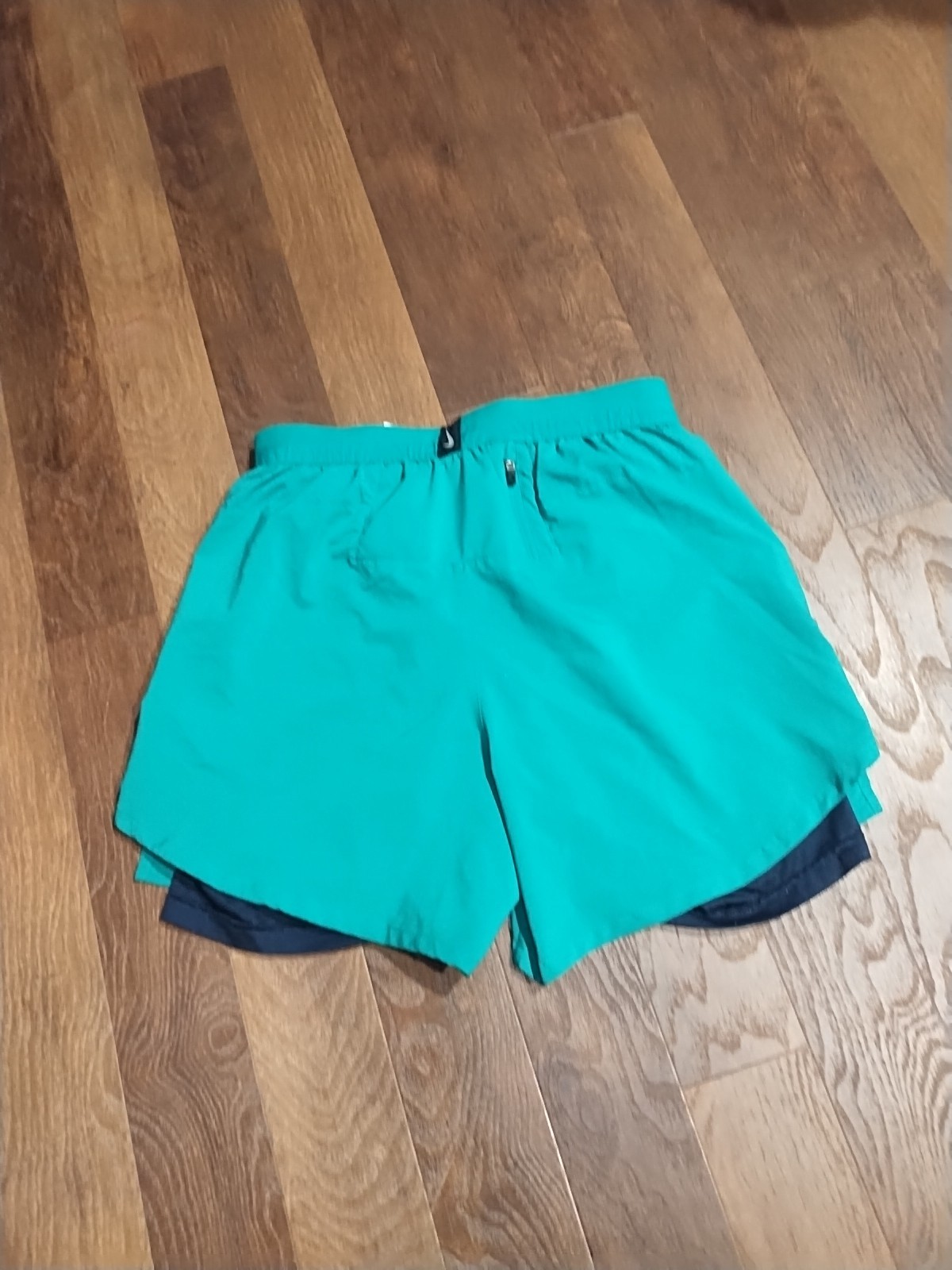 Nike Dri-Fit Running Women’s Small Kelly Green Long Line Athletic Lined Shorts thumbnail 7