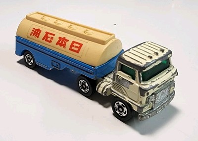 Tomica Tomy #11 Hino Semi Trailer Transport Tank HO Diecast