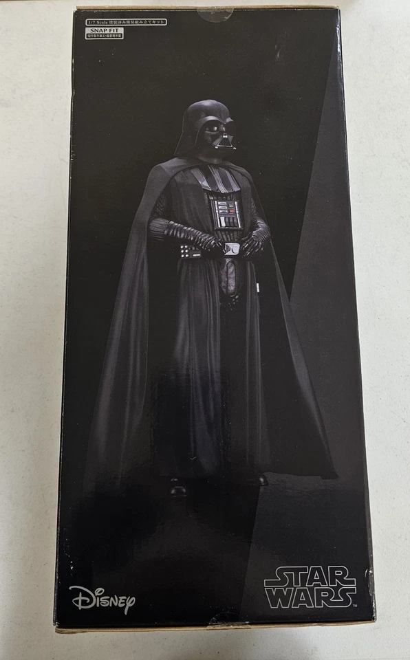 Kotobukiya Star Wars Darth Vader A New Hope 1/7 Pre-Painted Model Kit ArtFX - Image 3 of 4