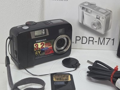 Vintage Toshiba PDR M71 3.2MP Digital Camera w/Case, And