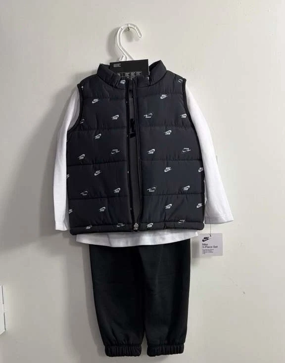 This is a 3-piece Nike set for toddlers, size 24 months.