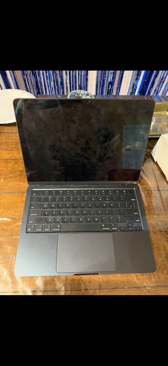 Apple MacBook Air 13 in 2022 Midnight/Apple M2 3.49 GHz, 256 GB 8