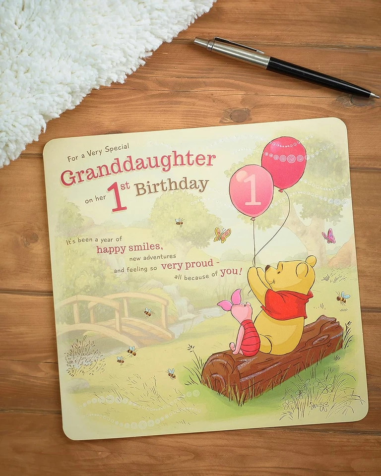 Nieta Winnie the Pooh 1ª Tarjeta de Cumpleaños, 210 X 210 Mm, Sobre Incluido Foto 2 de 4