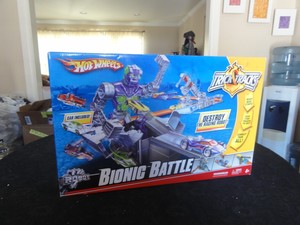 hot wheels bionic battle