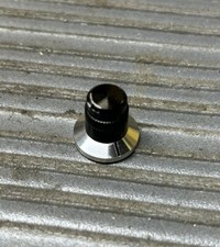 ADC STEREO EQUALIZER Output Knob