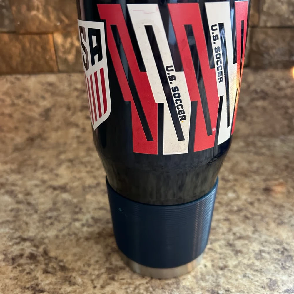 Tumbler USA soccer cup with lid 30oz stainless steel