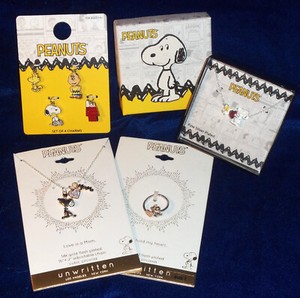 New PEANUTS SNOOPY Jewelry Lot: Size 7 Ring, 2 Necklaces, 4 Charms $100+ Retail