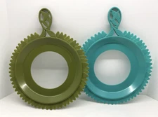 Vintage Set of 2 Paper Plate Holders Camping Plate-Mate Los Angeles CA No. 967