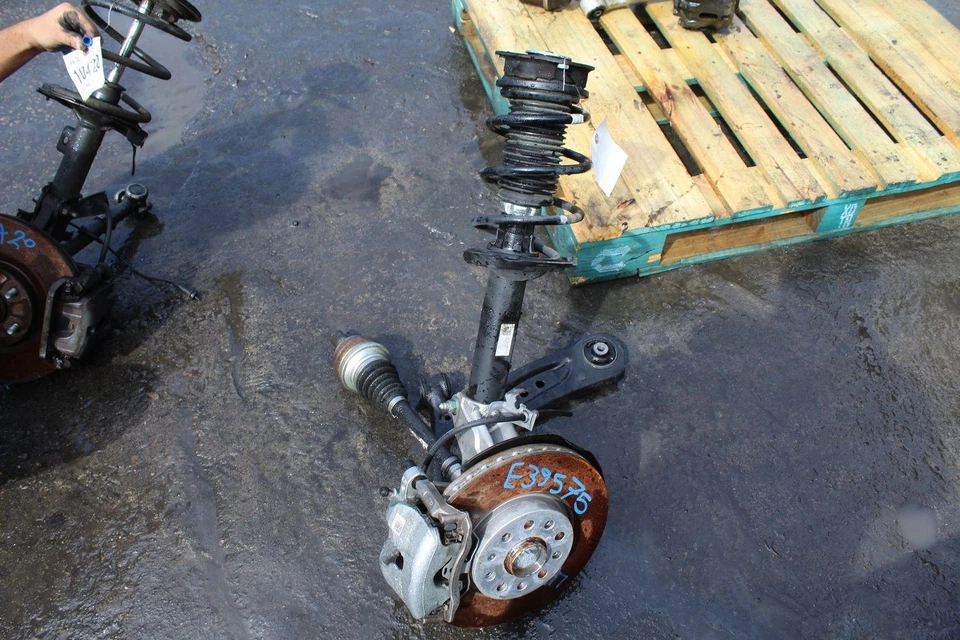 Montaje rodilla AUDI A3 izquierda 22 Foto 3 de 4