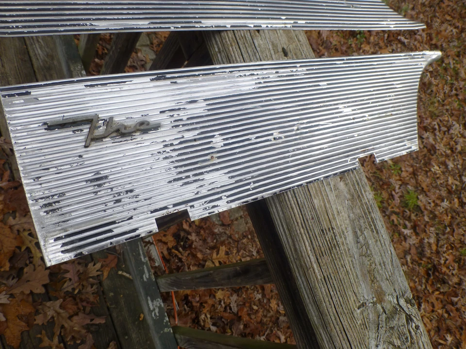 Packard 400 Four Hundred (1 o 2) 1955 1956 guardabarros delantero molduras de panel Foto 3 de 4