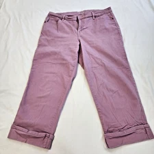 Style & Co Curvy Capri Pants Womens 14 Pink Denim Stretch Cropped Classic Cuffed