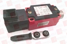 ALLEN BRADLEY 802F-E60M2 / 802FE60M2 (USED)