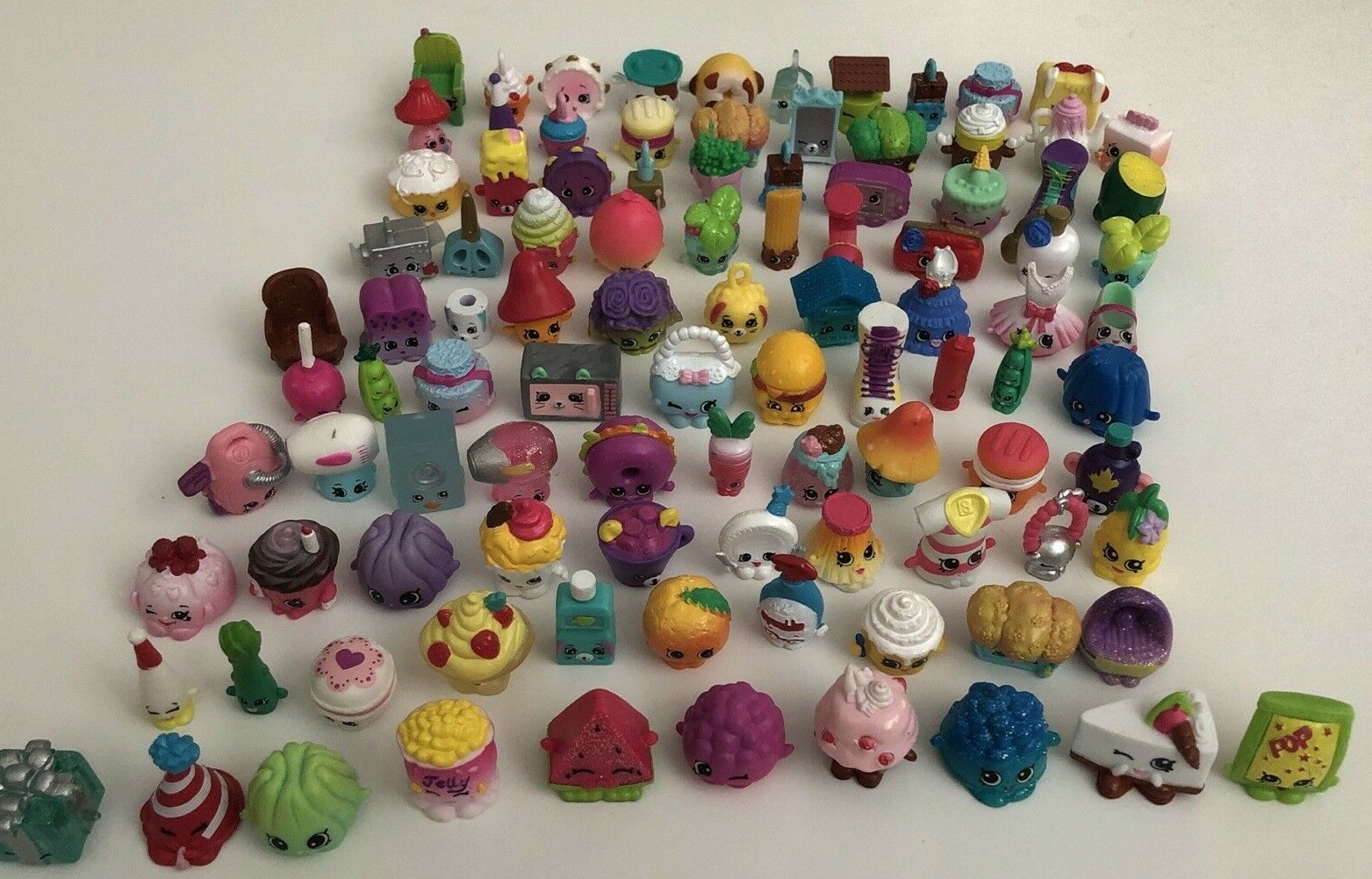 100 random shopkins
