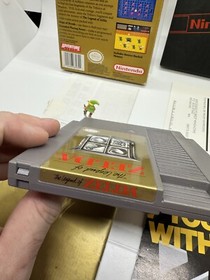 The Legend of Zelda Classic Series Nintendo NES Complete CIB Grey Cart W Map