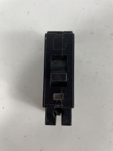 Square D EH 1 pole 30 amp 277v EH14030 Circuit Breaker EH4, 30A Plug In. Tested