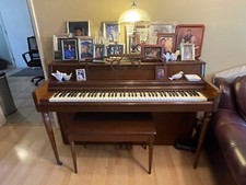 Wurlizer Upright Piano