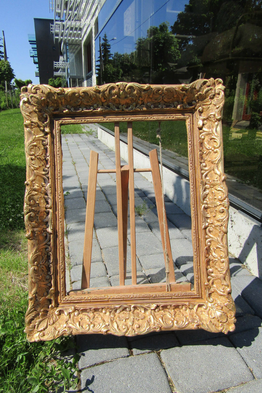 Foto 10 di 12