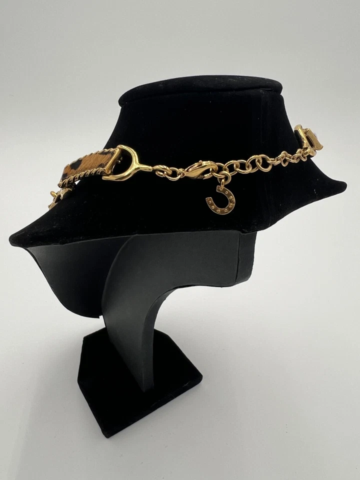 Collar C. WONDER Único Tono Dorado y Estampado Leopardo Foto 3 de 4