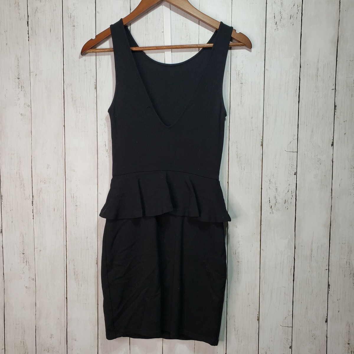 mini black sparkly homecoming dress Sequins V-neck Backless Short Dresses, MH599 Choose Option:44 while the lace tb>4000 Ladivine CC2261 - 3D