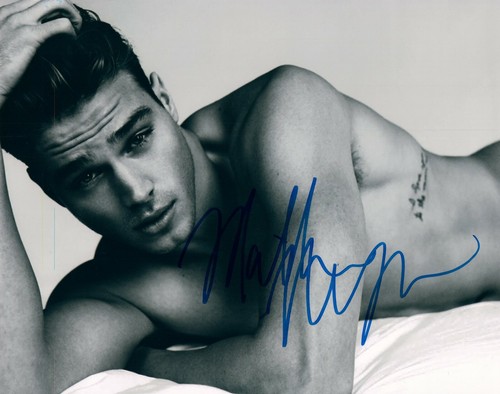 Matthew Noszka Model Actor Shirtless Signed 8x10 Autographed Photo COA 2