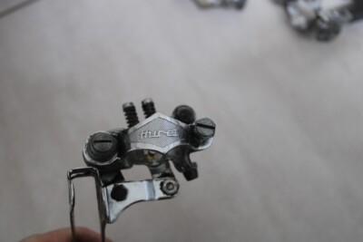 Dérailleur Vintage Huret Des Années 1960 - Pour Vélo Ancien (occasion)