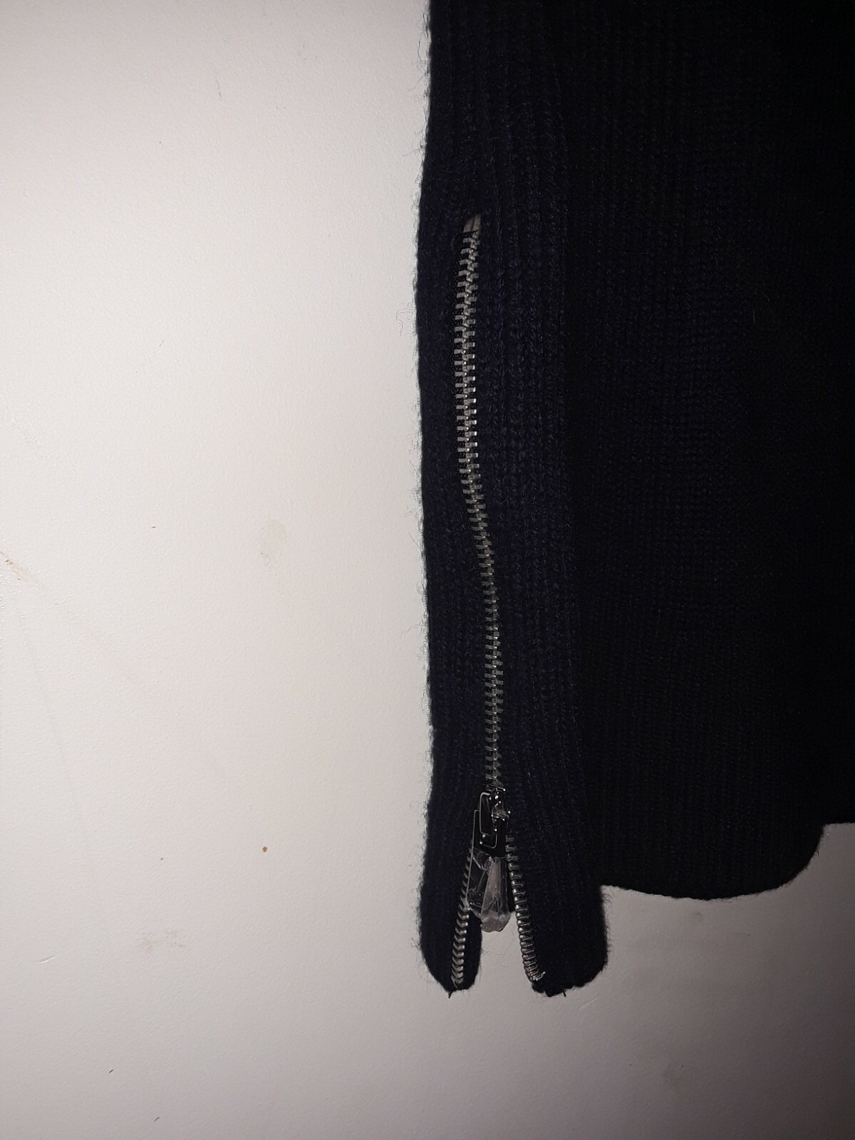 Picture 3 of 4