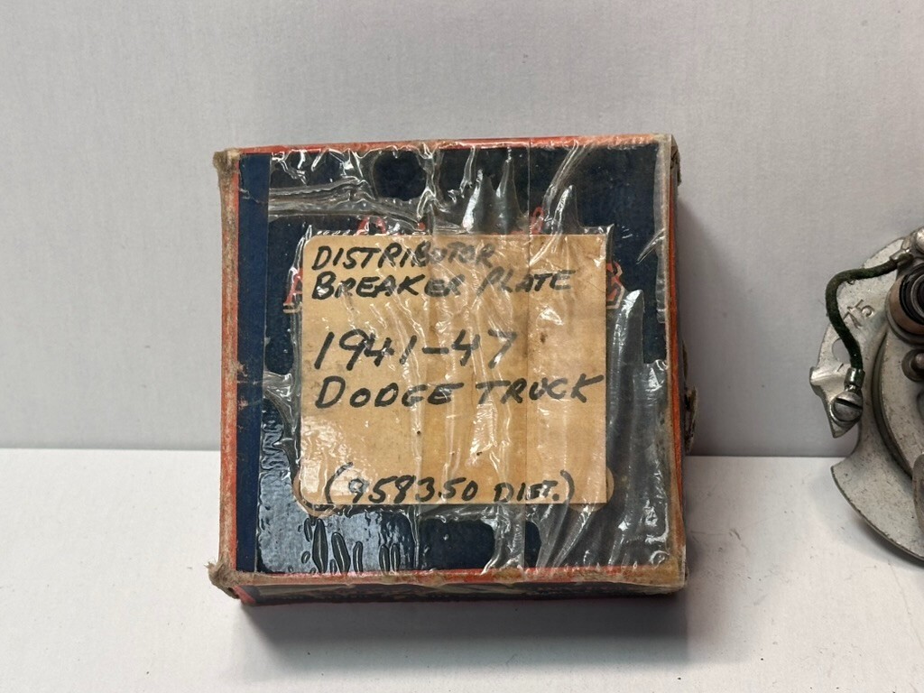 1941-1947 Dodge Truck Distributor NOS Breaker Plate IGS
