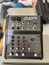 Alesis MultiMix 4 USB FX 4-Channel Mixer Audi...