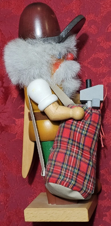 Винтажный немецкий гольфист-щелкунчик ручной работы Holzkunst Christian Ulbricht, Рождество - Изображение 4 из 4