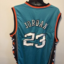 Sports Jerseys Holiday Buying Guide 19