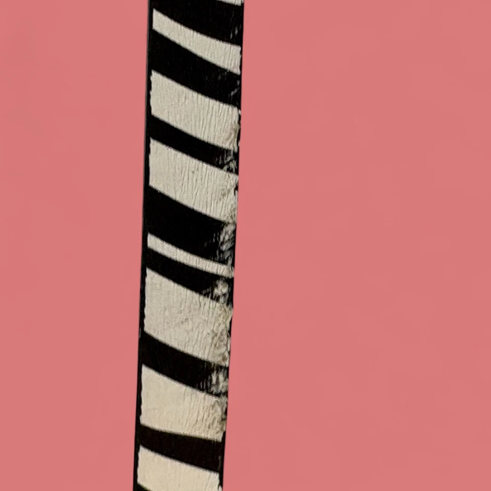 Retro 80s Black White Zebra Stripe Skinny Belt S - Image 4 of 4