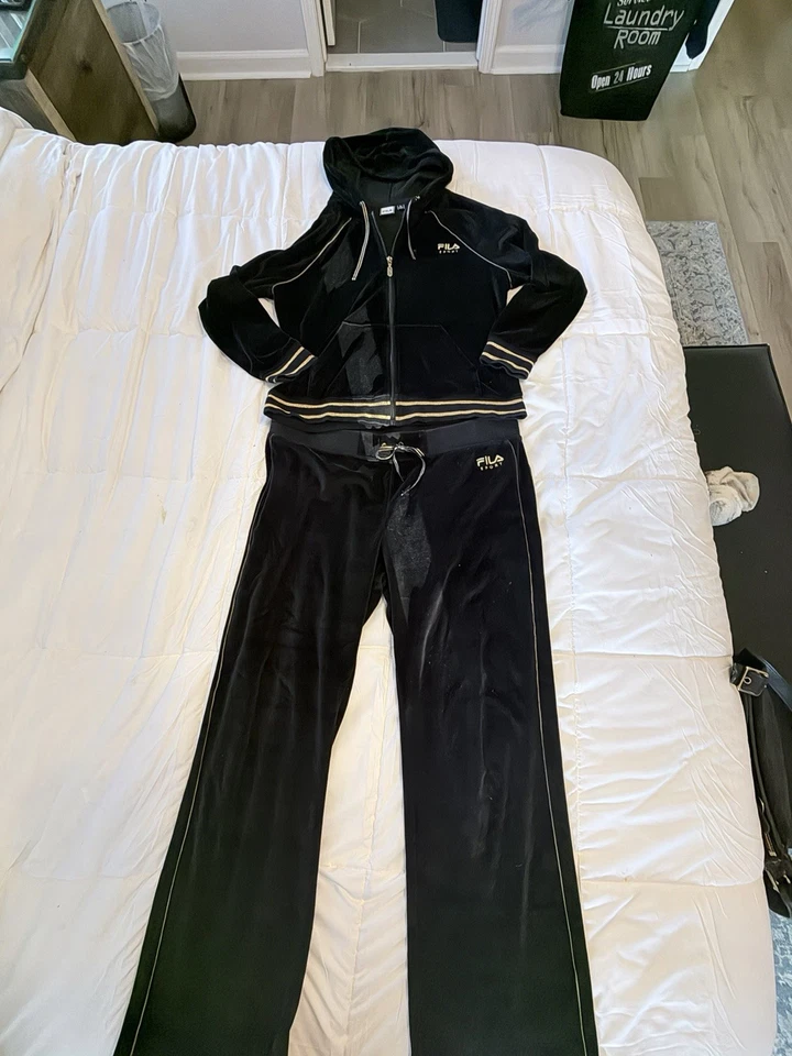Conjunto de salón FILA terciopelo terciopelo mujer XL negro Y2K chándal Paris Hilton años 90 Foto 3 de 4
