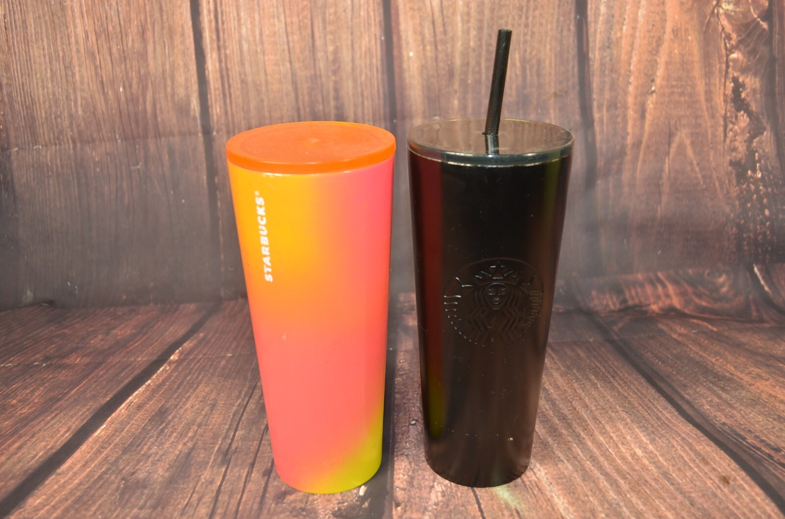 Lot of 2 Starbucks Stainless Steel Tumbler 24 Fl Oz with Lids/1 straw