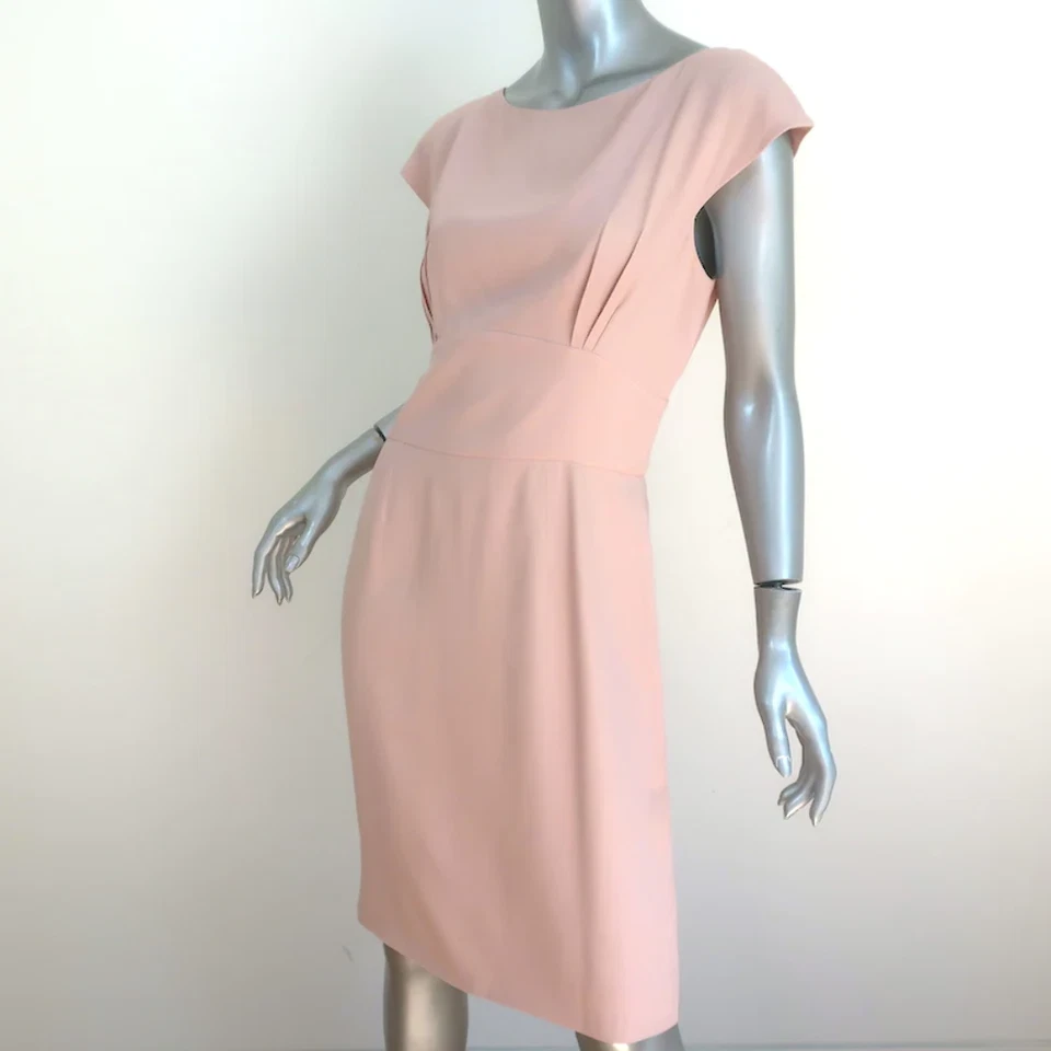 Vestido Vaina Christian Dior Manga Gorra Rosa Claro Crepé Talla US 8 Foto 4 de 4