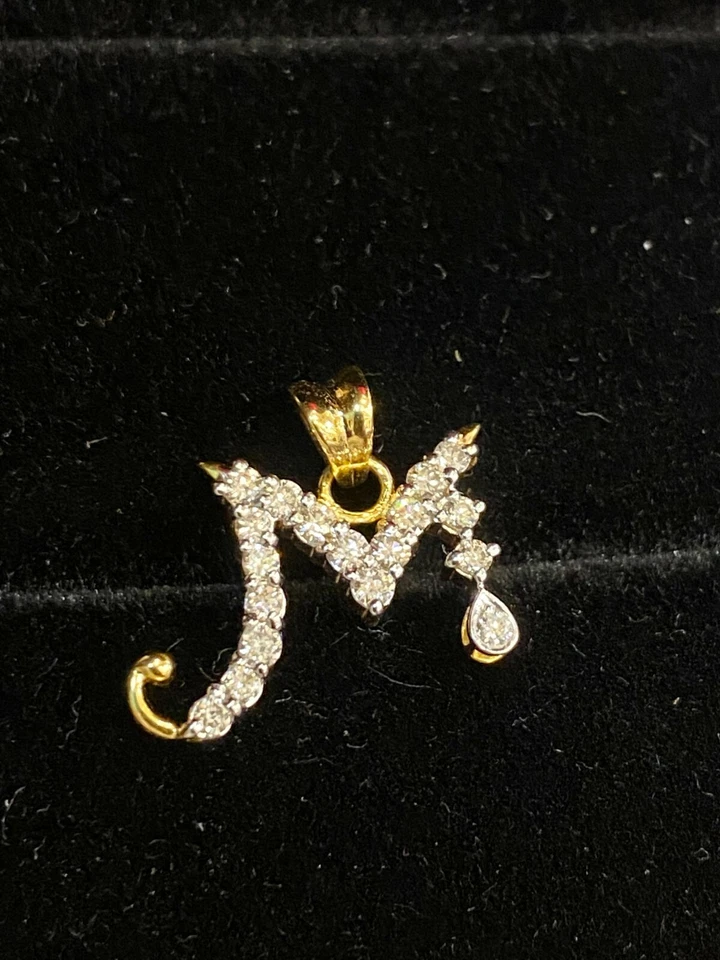 0.50 Cts Round Brilliant Cut Diamonds Unisex Initial "M" Pendant In 585 14K Gold - Image 4 of 4