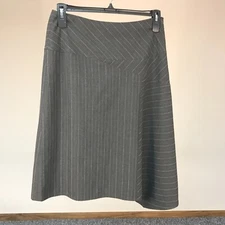 Jones Wear Gray Pink Pin Stripe Stretch Career Skirt Asymmetrical Hem Size 8