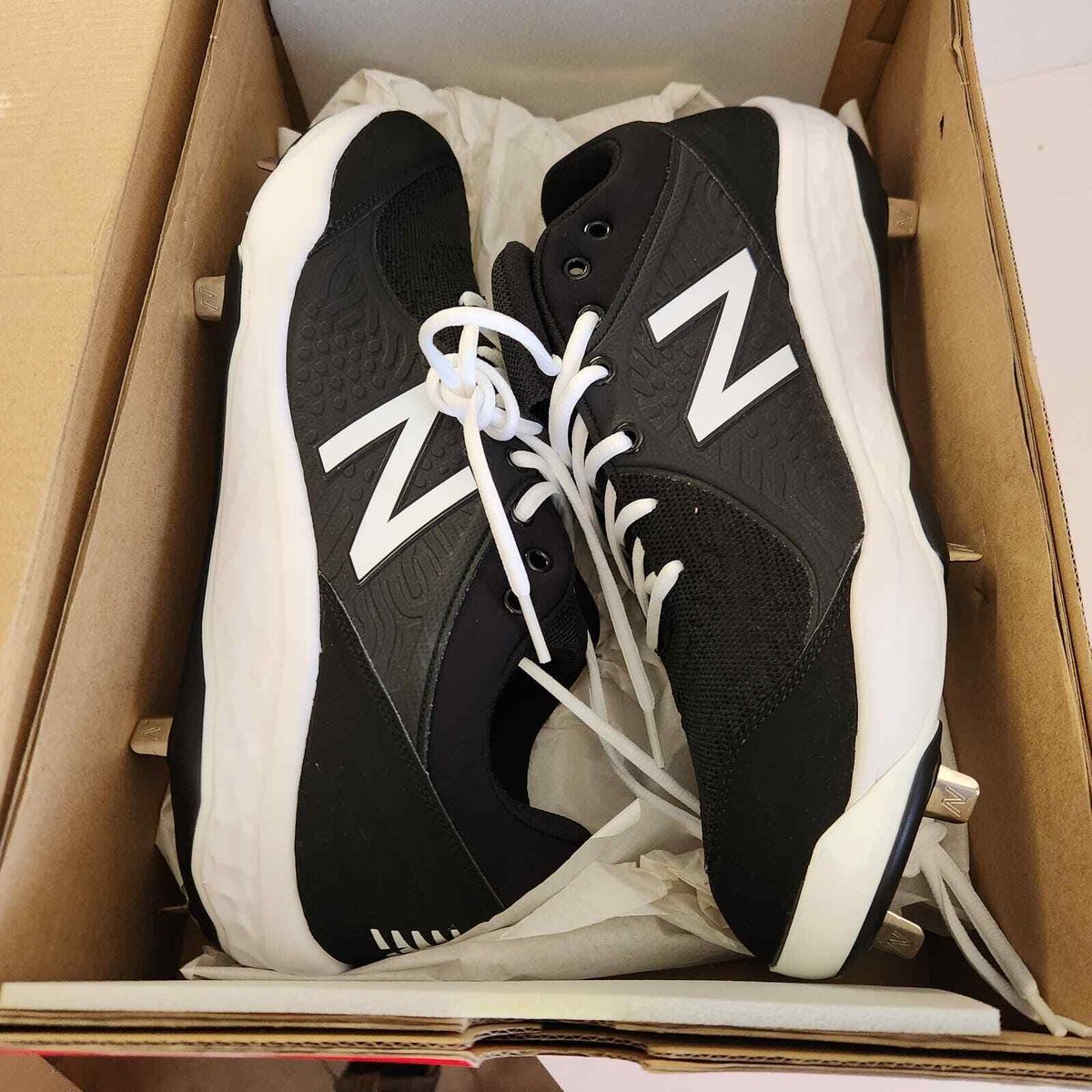 New Balance Men\'s Fresh Foam 3000 V5 Metal Baseball Shoe, Black/White, 14 New Balance Men main image 4