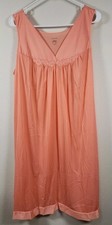 New Vanity Fair Peach Coloratura Short Sleeveless Nightgown Nylon 30107