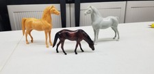 3-Vintage 1960s Hartland Plastics Horses Brown-Tan-Gray 2-7" Shelf BB2