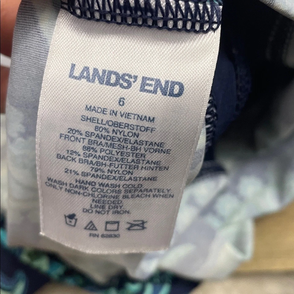 Blusa regata Land's End buraco na fechadura gola alta modesta azul paisley tamanho 6 - Imagem 4 de 4