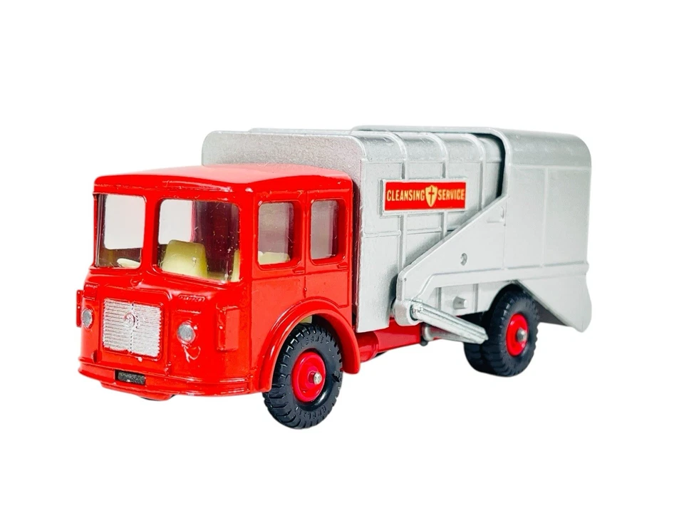 Matchbox Lesney King Size K-7 Cleansing Service Refuse Truck w/Box - Image 2 of 4