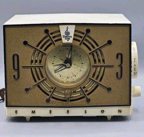 VINTAGE Emerson Telechron Clock Tube AM Radio, Model 700126