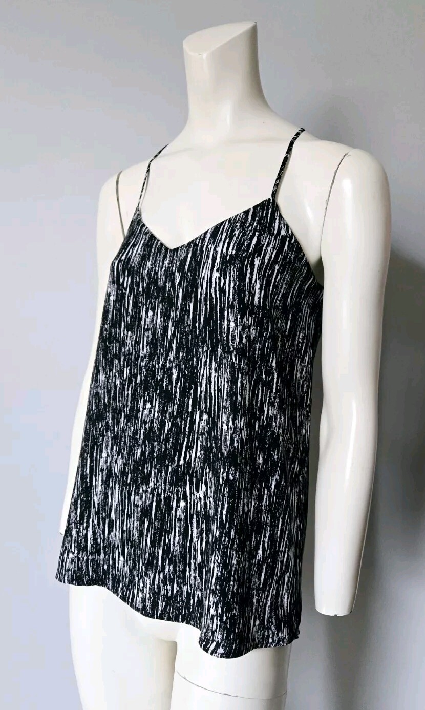 Express Reversible Sleevless Blouse Top Shirt Wom… - image 1