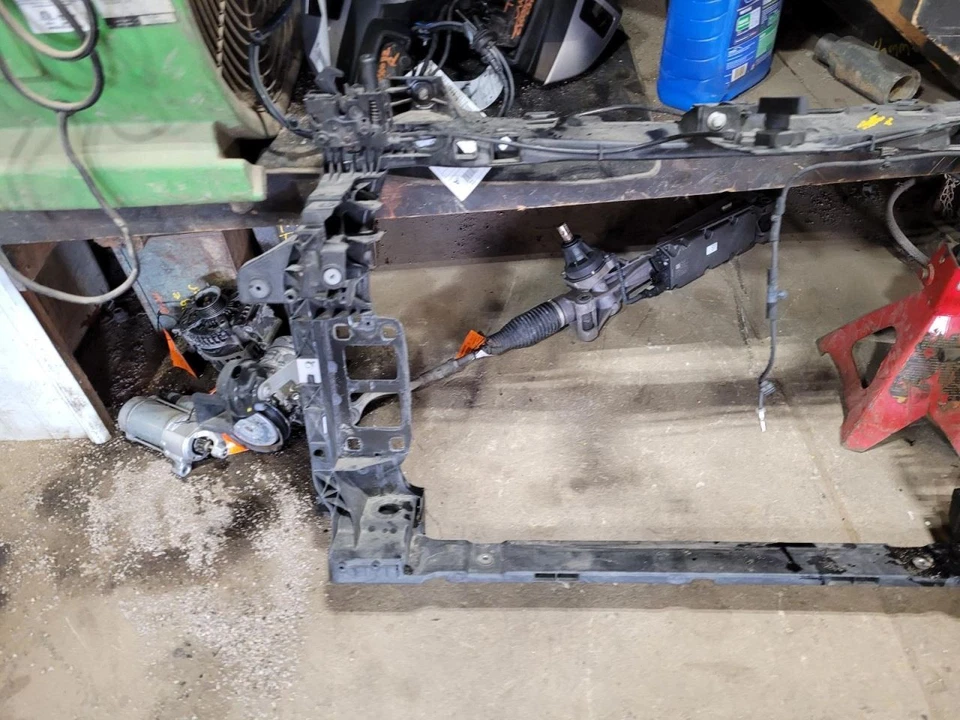 (SOLO RECOGIDA LOCAL) Soporte de núcleo de radiador a través del 26/11/17 Se adapta a 17-18 AUDI Q7 19607 Foto 2 de 4