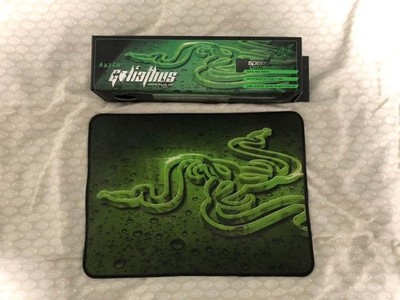Razer Goliathus Medium Speed Mauspad 355x254x3 mm Gebraucht