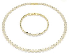 Una Angelic set Round cut, White, 18K gold finish PACKAGE MAY VARY
