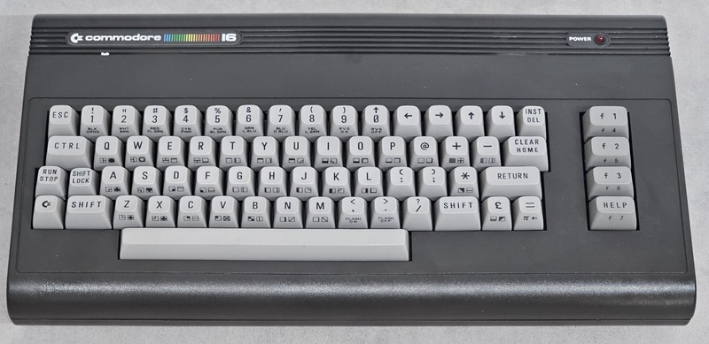 CCOMMODORE 16